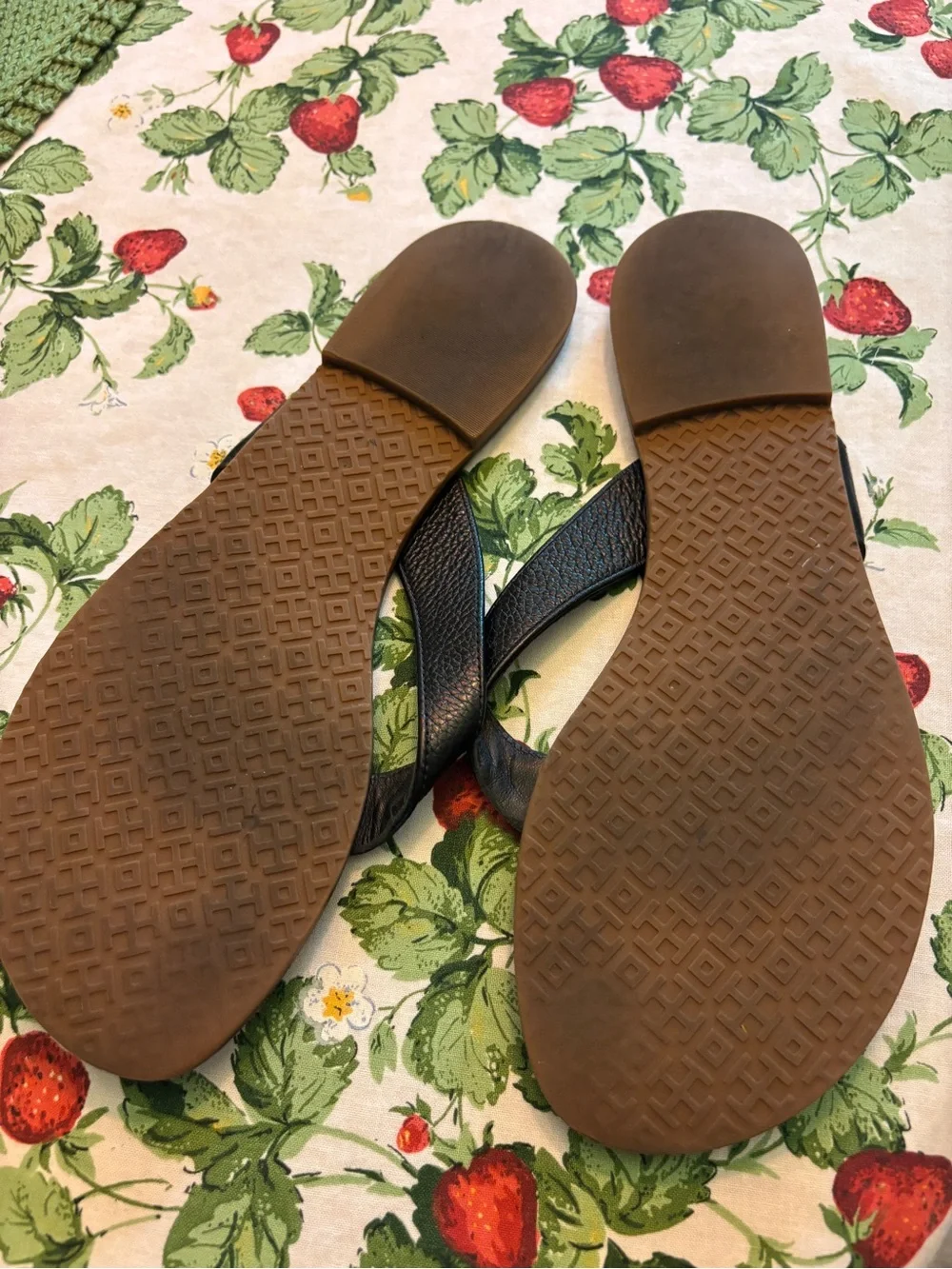 Tory Burch Black Leather Thong Sandals with Gold Logo